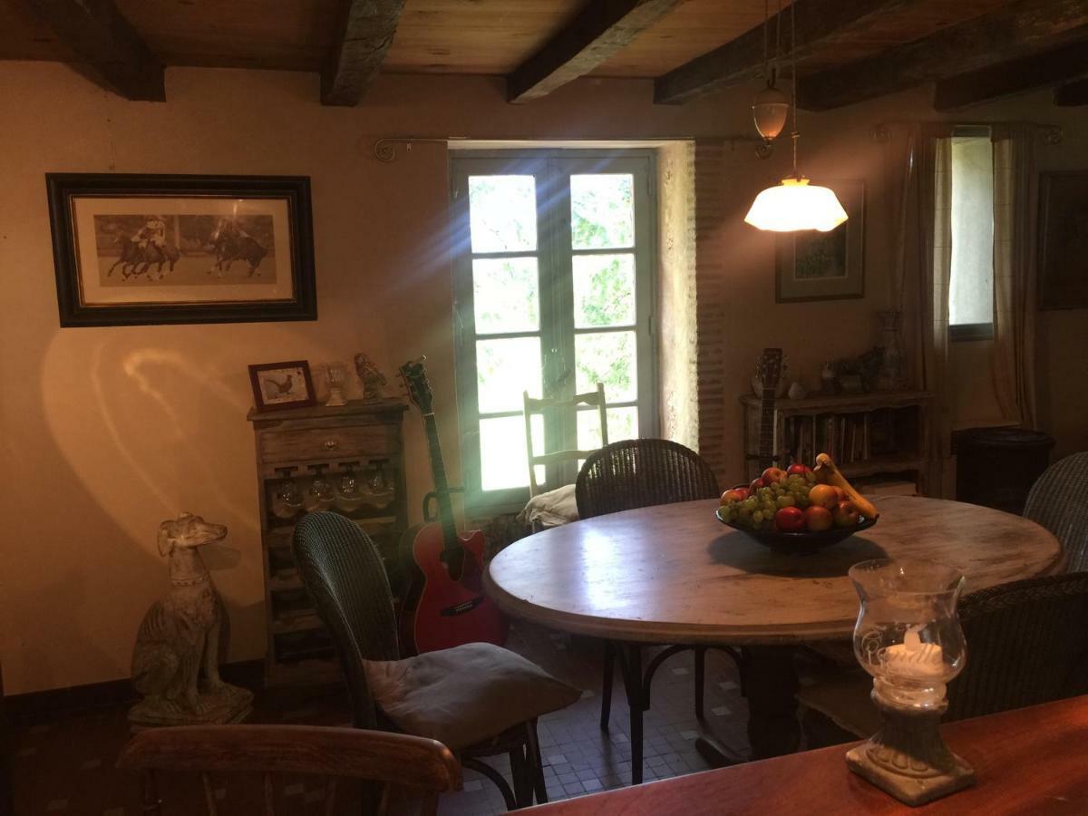 Le Peyrail Bed and Breakfast Les Lèves-et-Thoumeyragues Εξωτερικό φωτογραφία